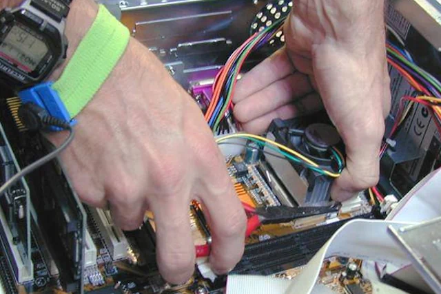 Técnico en Mantenimiento de Equipos de Cómputo